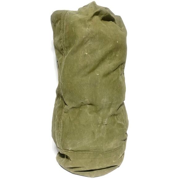 US Army Single Strap Duffle Bag With Extreme Wear 39x22 - Picture 6 of 9